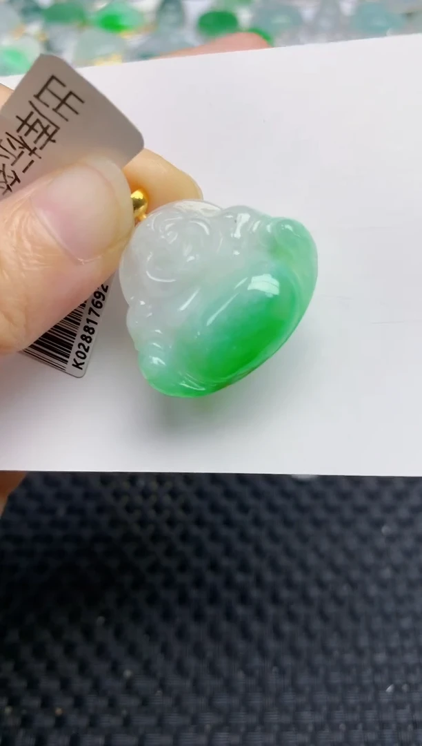 翡翠18K金镶嵌颈饰天然A货翡翠