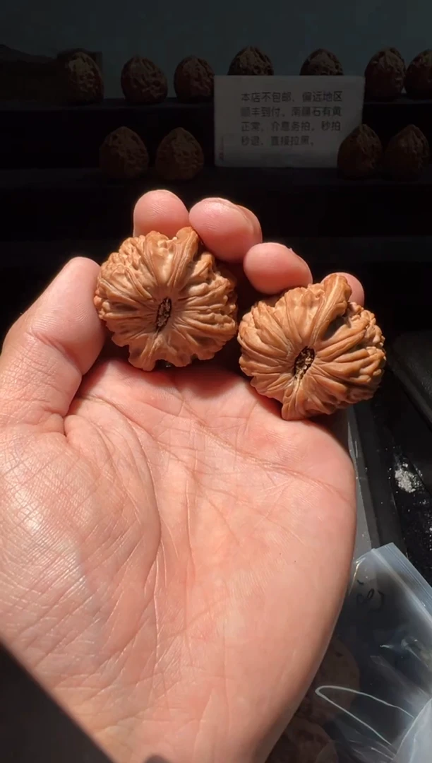 吊坠文玩核桃A***生精品闷白