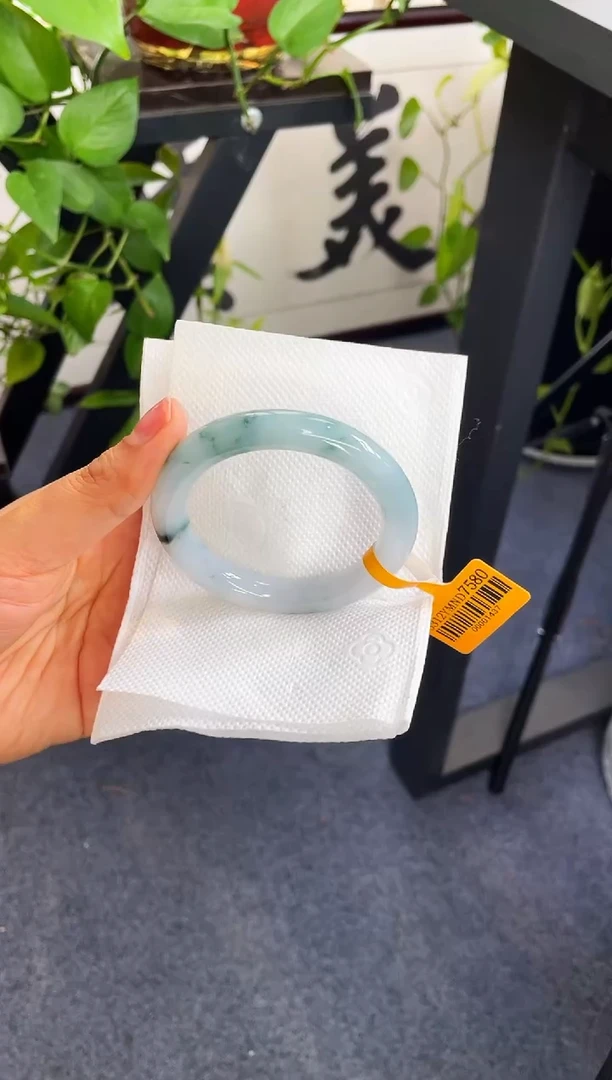 未镶嵌手镯翡翠137-53.1