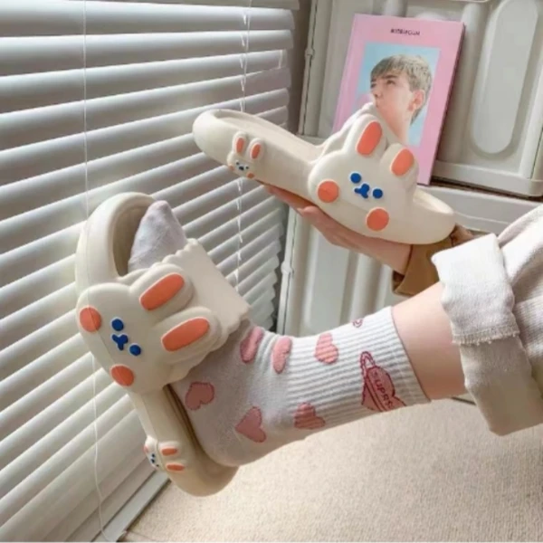【80/P8】8856立体小萌兔侧标凉拖鞋