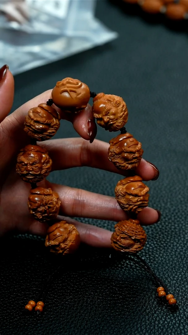 吊坠橄榄核神威钟馗