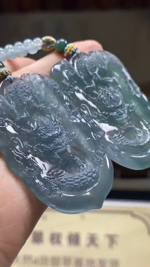 颈饰未镶嵌翡翠自***?********3