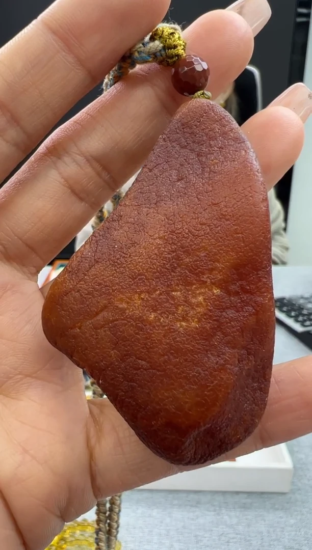 【闪购商品】琥珀颈饰未镶嵌888秒拍号