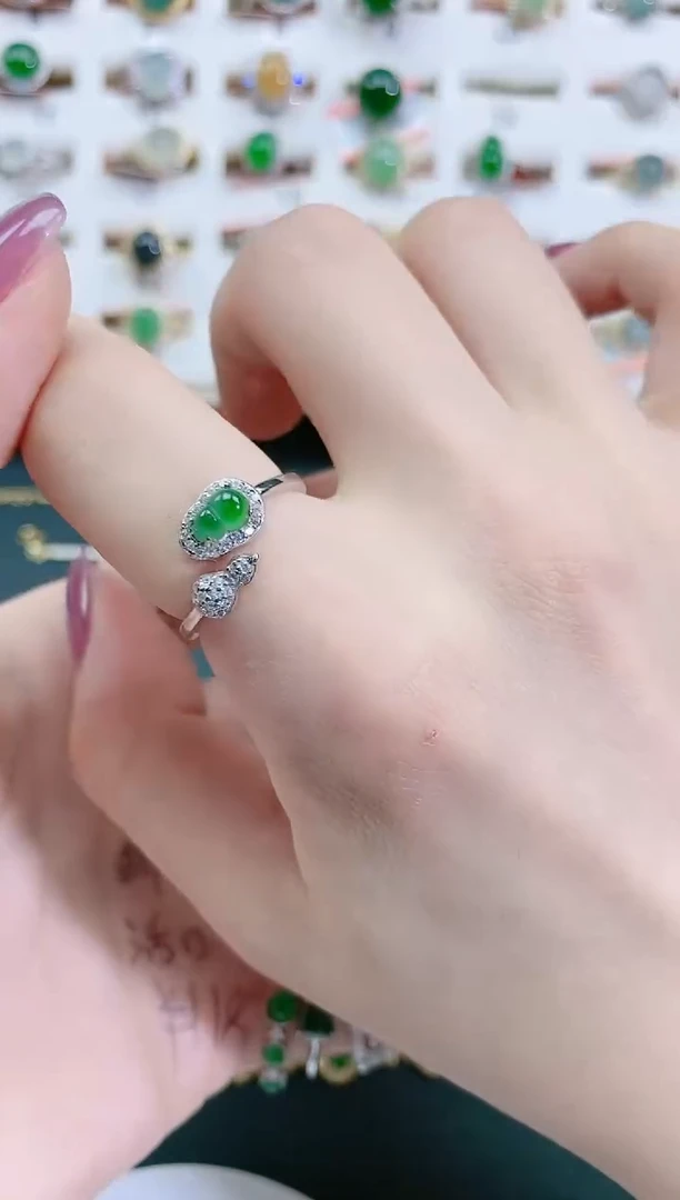 翡翠戒指银S925镶嵌天然翡翠