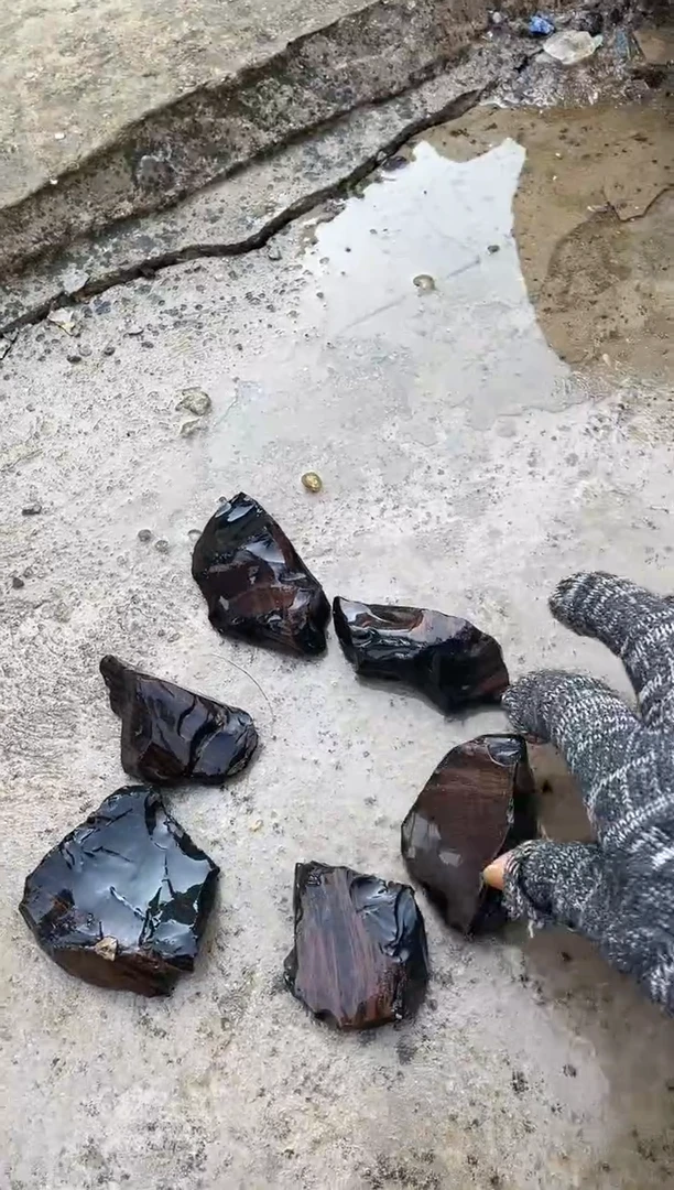 【闪购商品】水晶摆件未镶嵌红yao石  多样性发一个