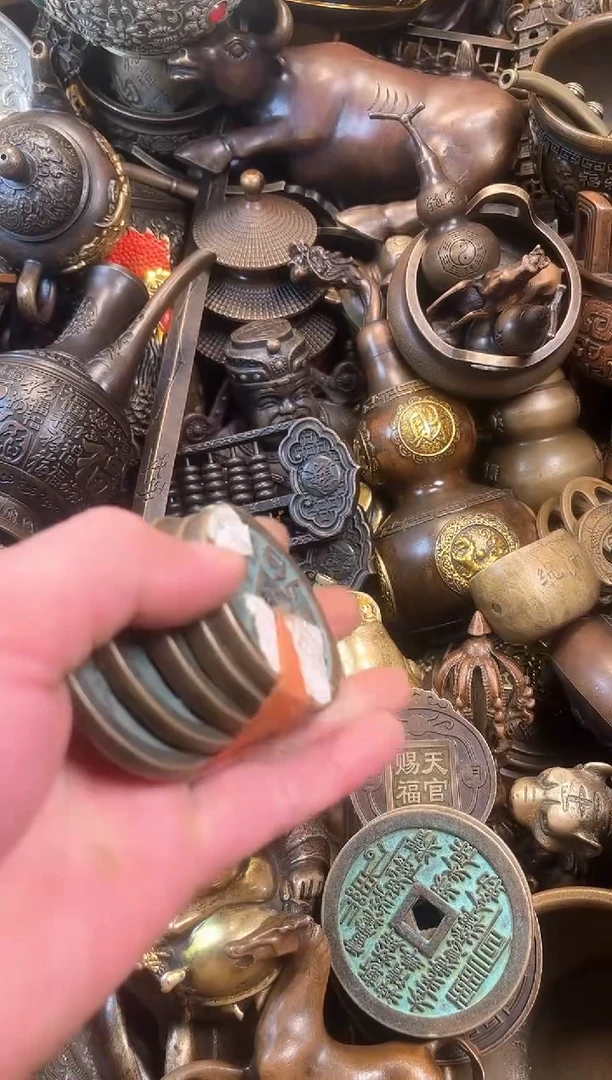 精美铜器点击下单