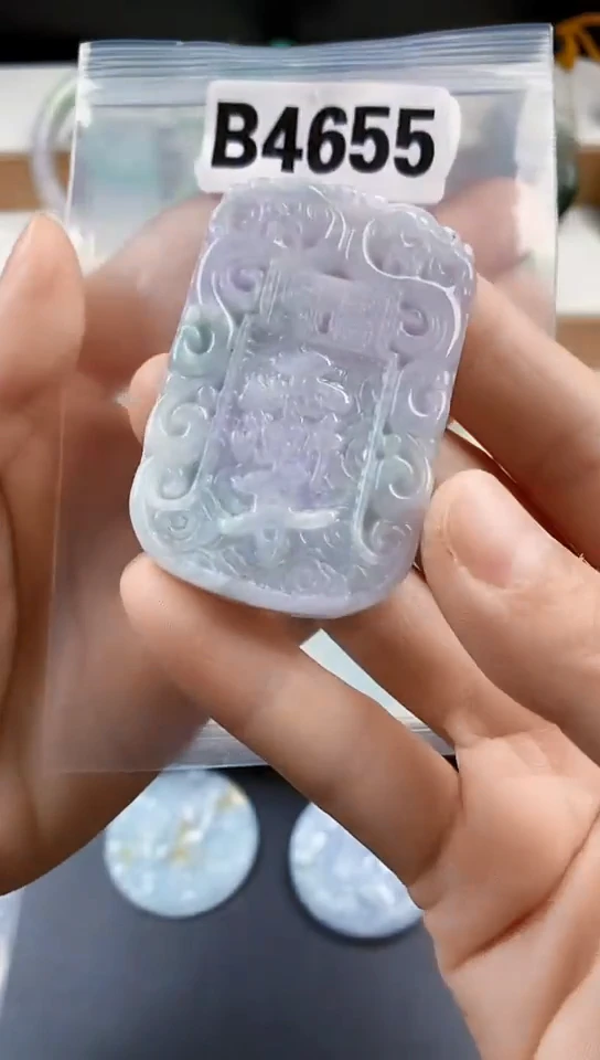 颈饰未镶嵌翡翠天然翡翠吊坠挂件