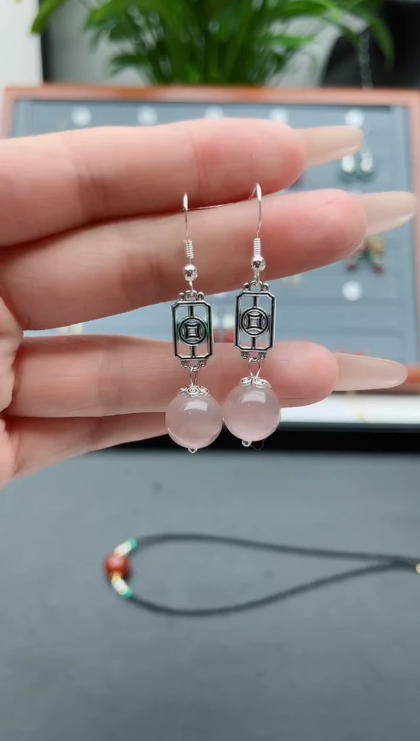 【闪购商品】石英质玉耳饰银S925镶嵌301