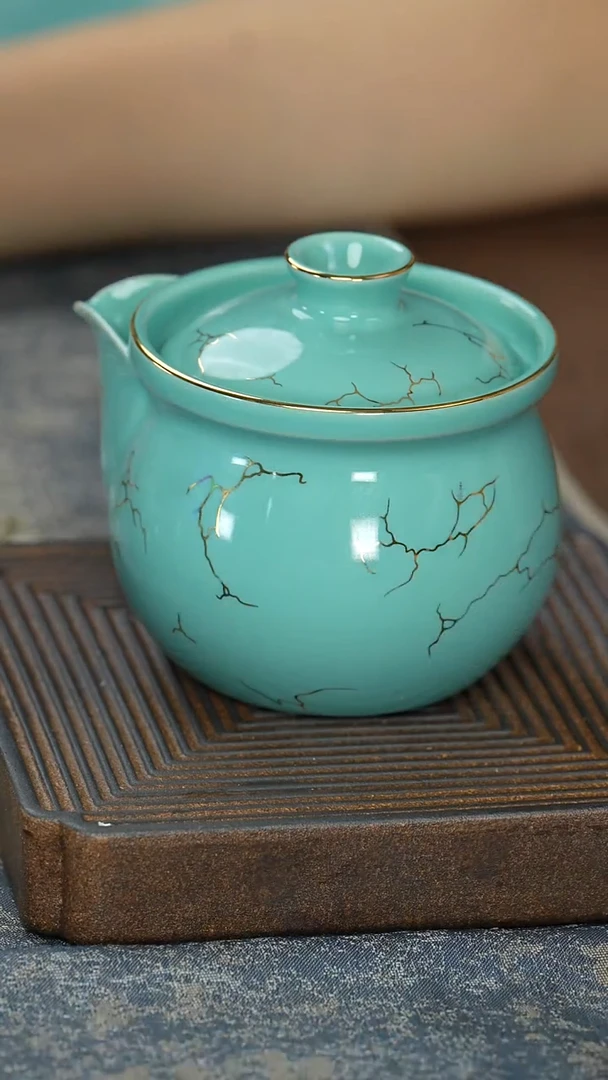 【绿松石金络宝瓶】【13西泠礼盒】