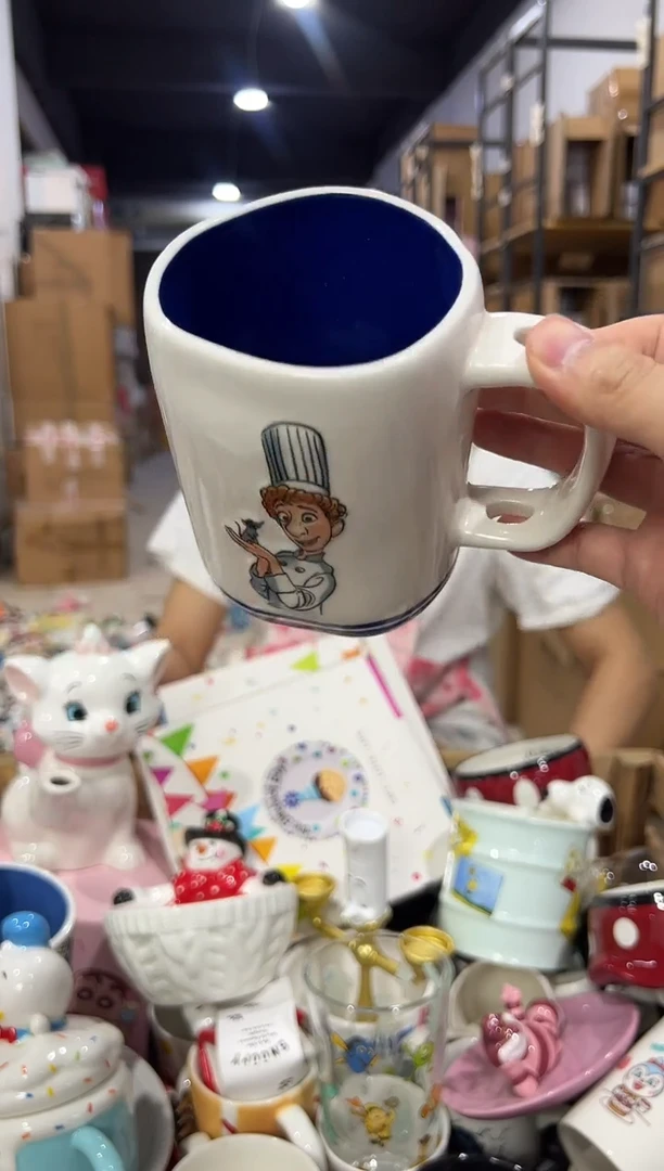 瓷片料理鼠王异型水杯