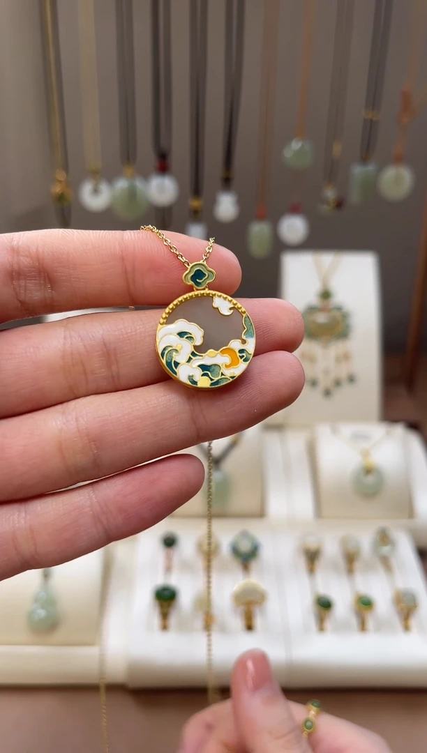 颈饰银S925镶嵌和田玉和田玉吊坠