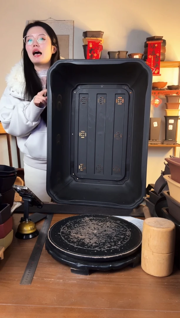 【闪购商品】树脂70口径马槽花盆紫檀色两只装