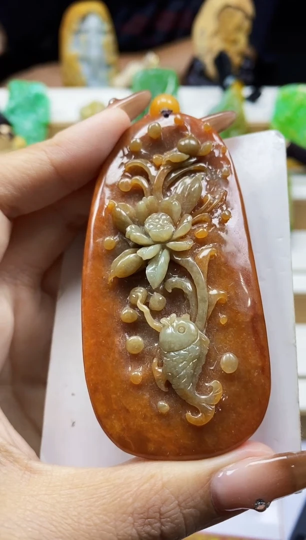 颈饰未镶嵌翡翠1