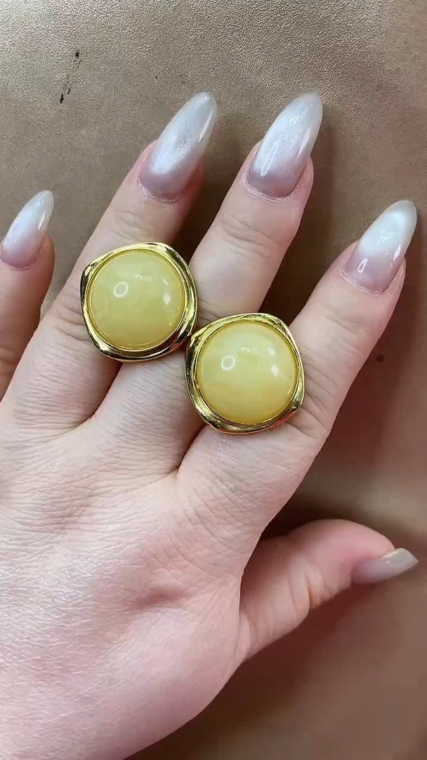 琥珀颈饰未镶嵌耳环