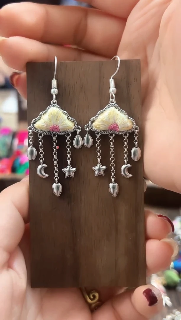 【闪购商品】织绣民族风老绣饰品339