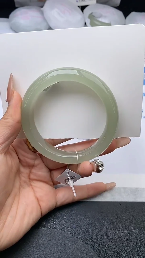 未镶嵌手镯石英质玉w161-DB58+