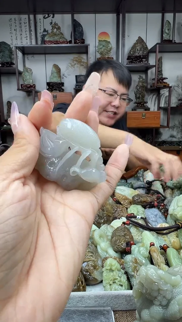 未镶嵌和田玉把件1