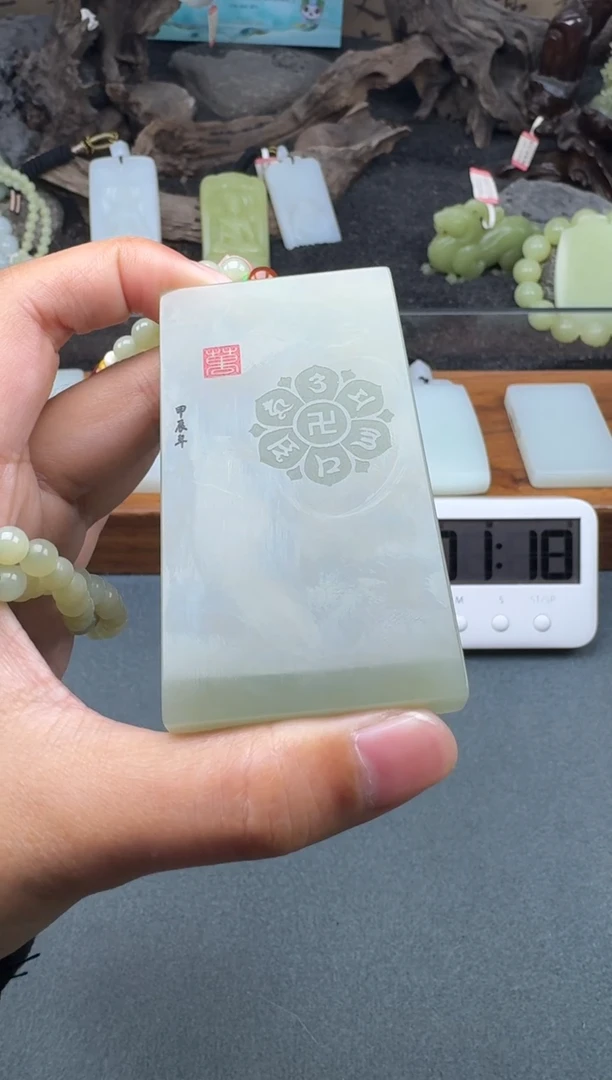 颈饰未镶嵌和田玉1