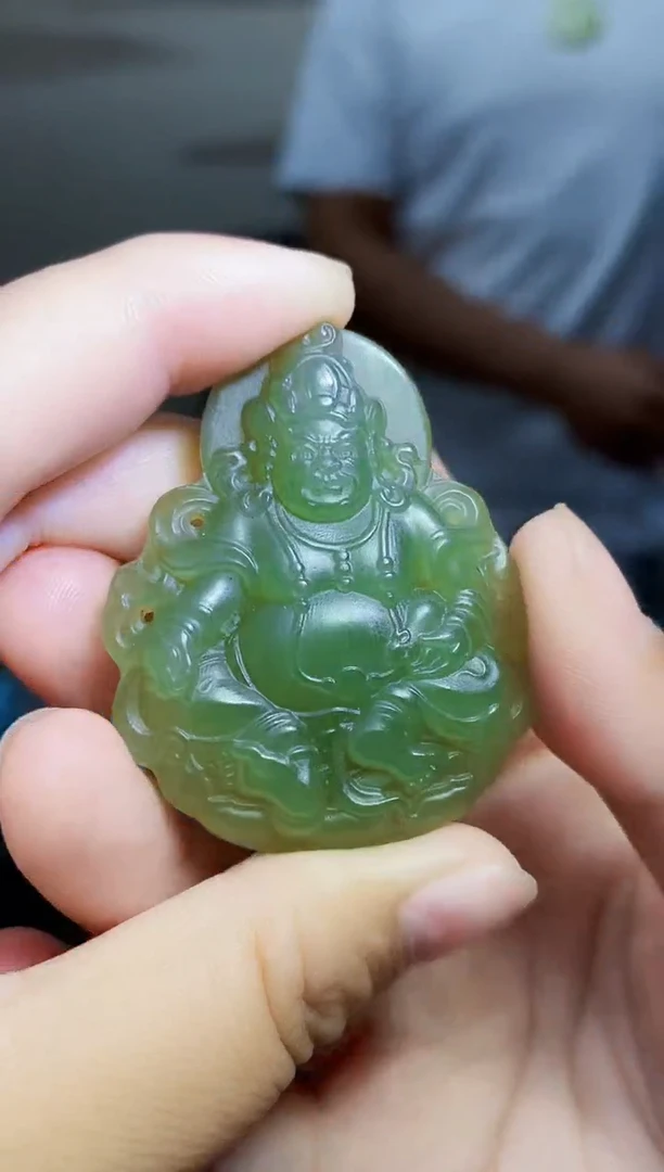 和田玉未镶嵌颈饰1