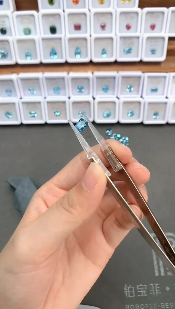 未镶嵌裸石定制海蓝宝石1.13ct 超圣 03044