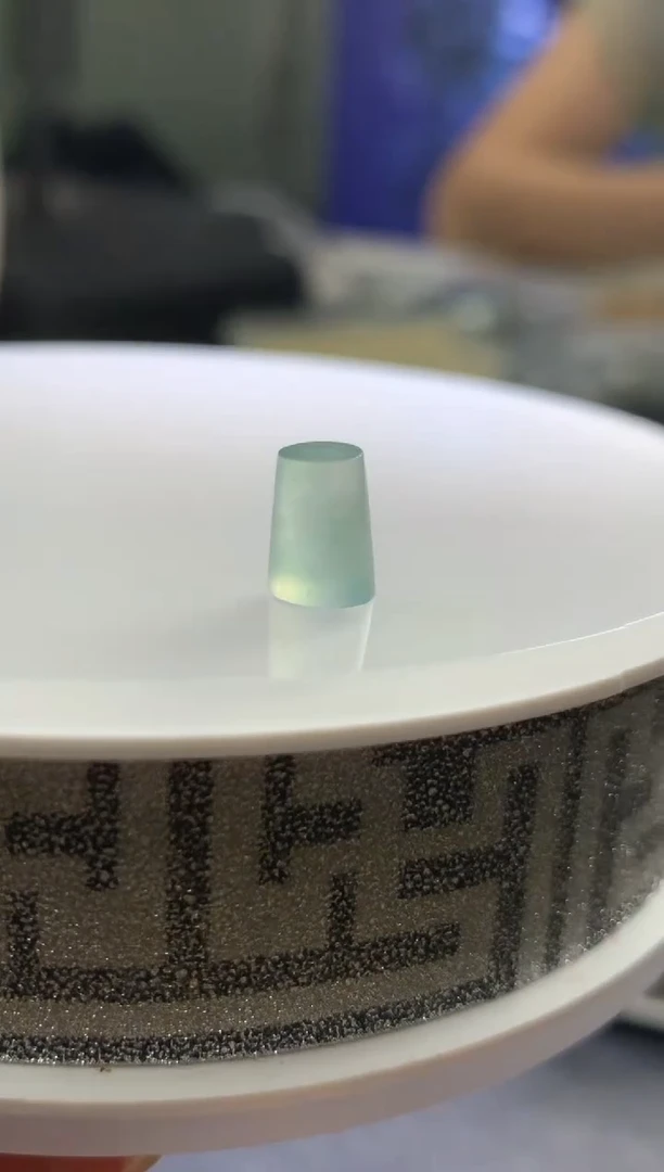 未镶嵌定制翡翠毛货 8.6-6.3
