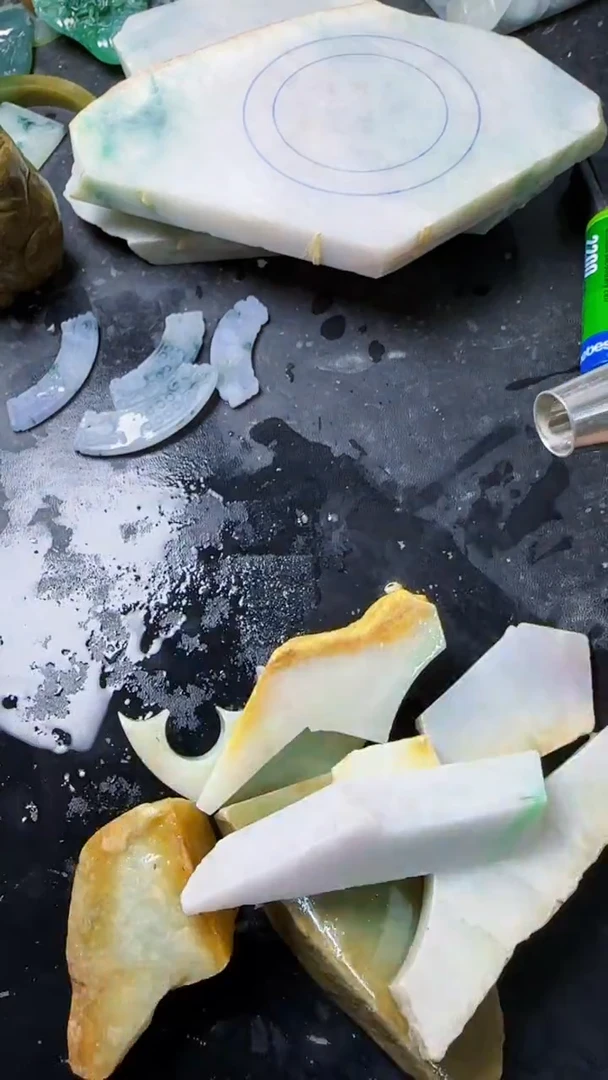 未镶嵌挂件翡翠093