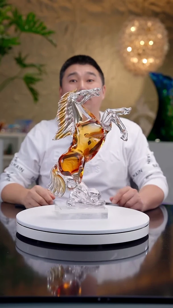 手工艺品琉璃琥珀色立马摆件