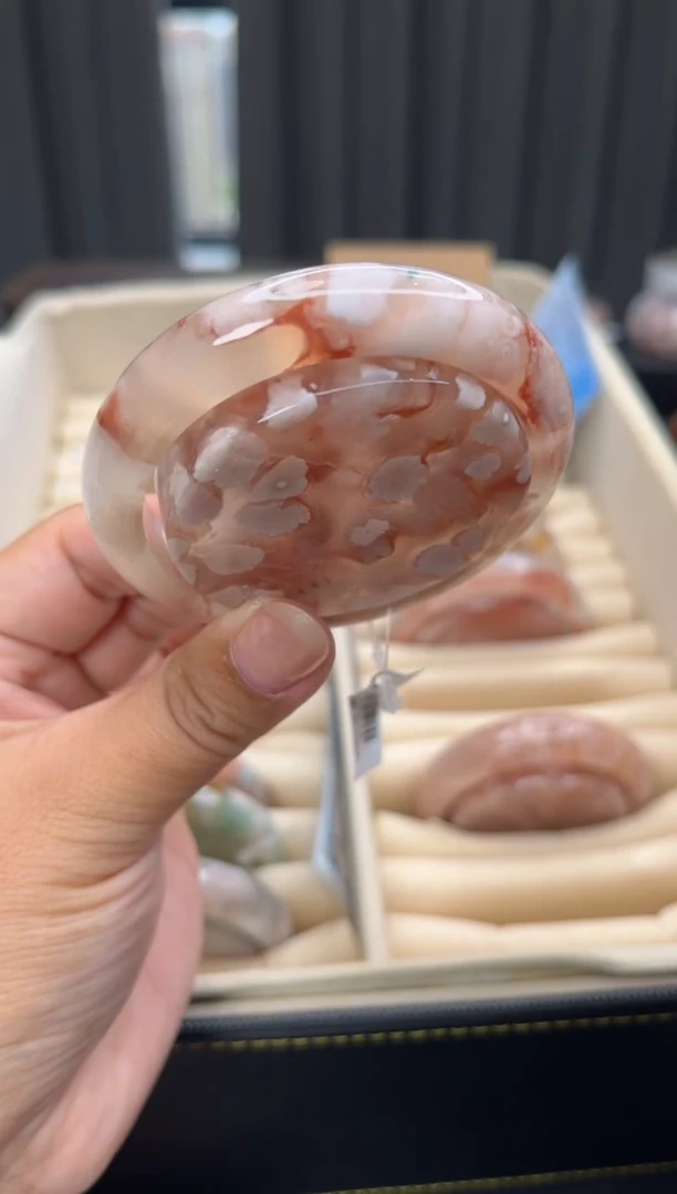 石英质玉手镯未镶嵌赠送镯心（圈口54