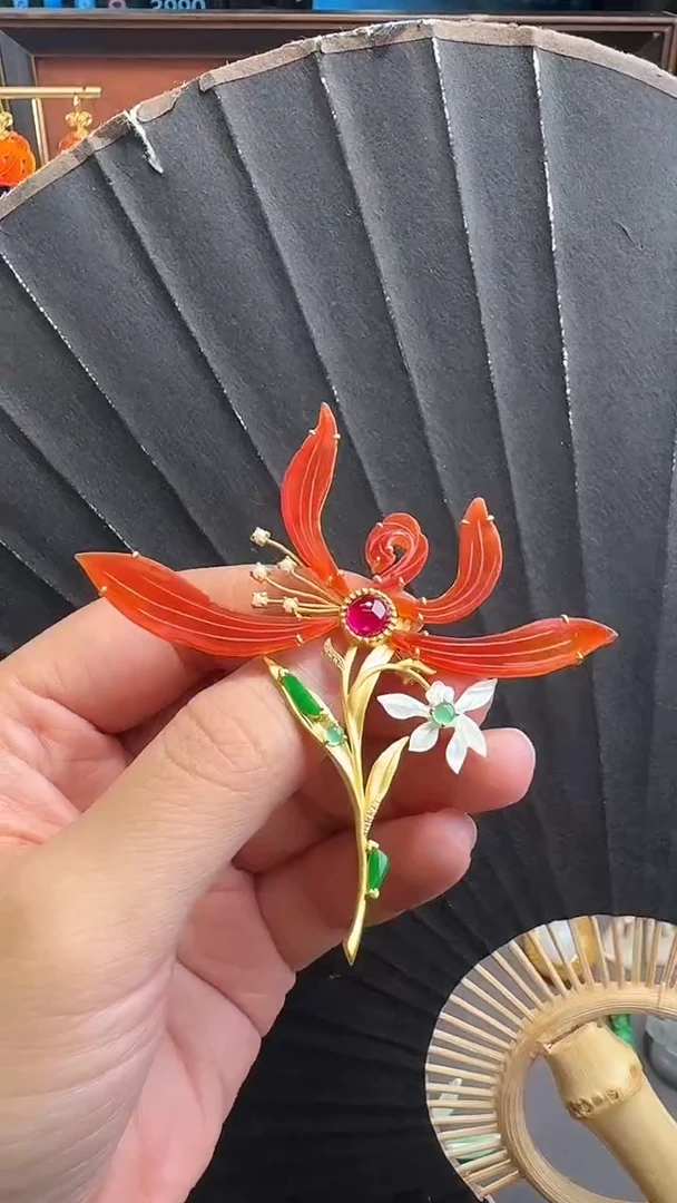 未镶嵌颈饰玛瑙/玉髓胸针