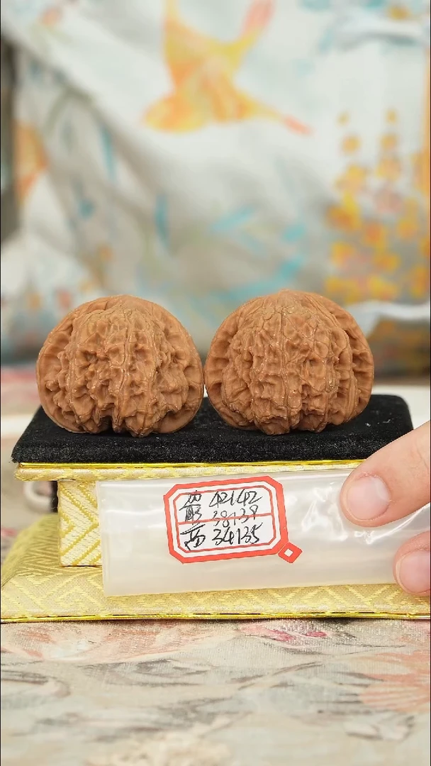 【闪购商品】文玩核桃把件兴隆狮子头