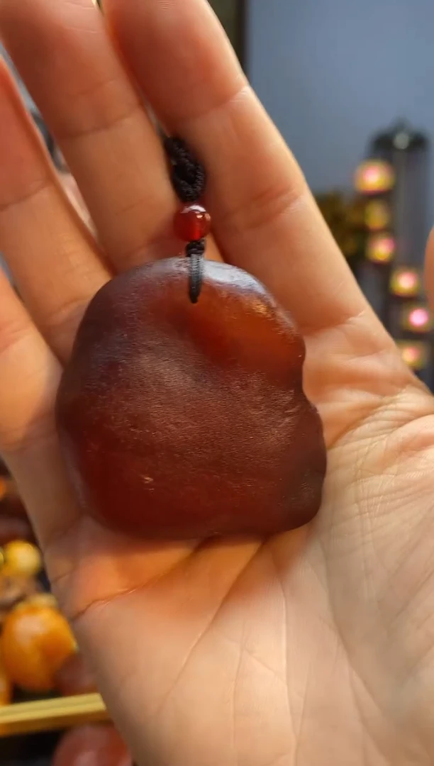 琥珀颈饰未镶嵌吊坠