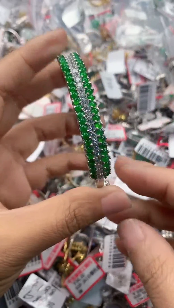 银S925镶嵌戒指翡翠小*儿4444----10