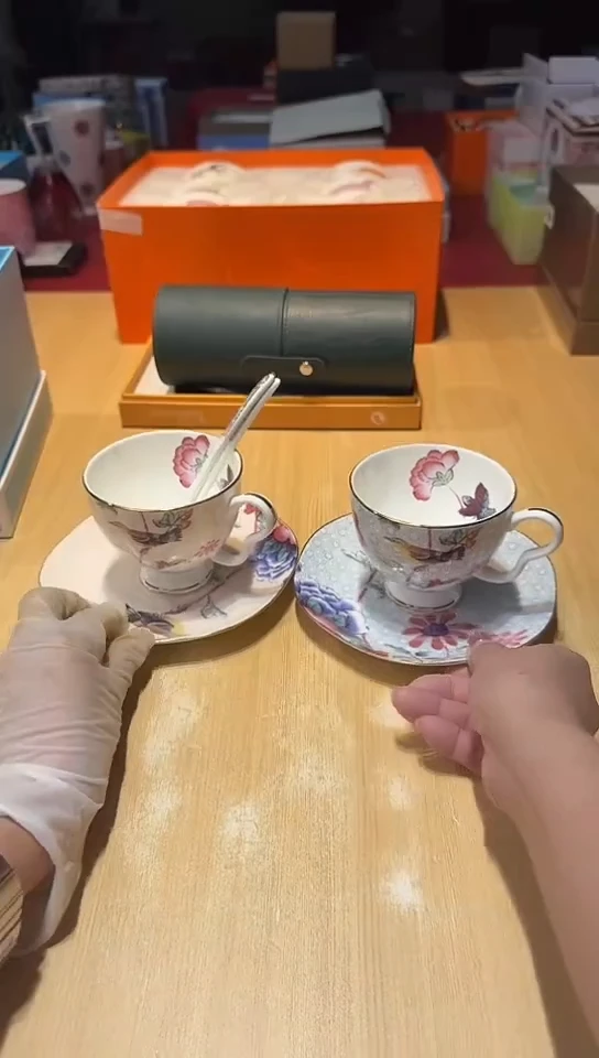 瓷片生活的本意是开心啊@@1