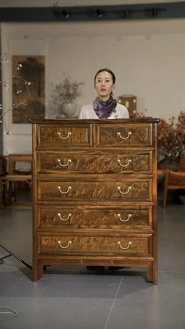 金丝楠阴沉云彩纹六斗柜