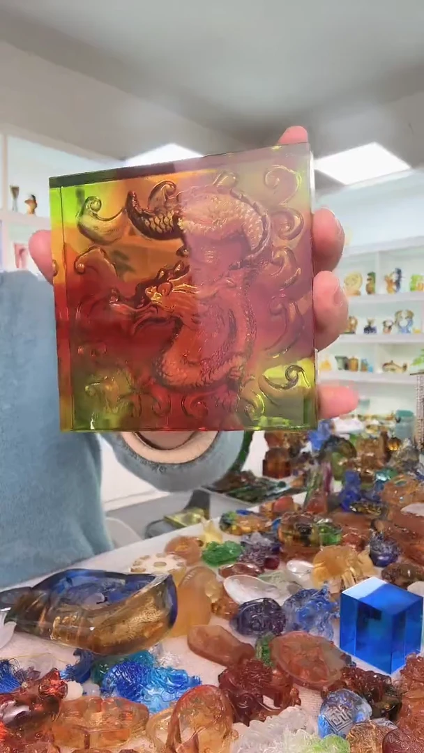 手工艺品琉璃龙底座