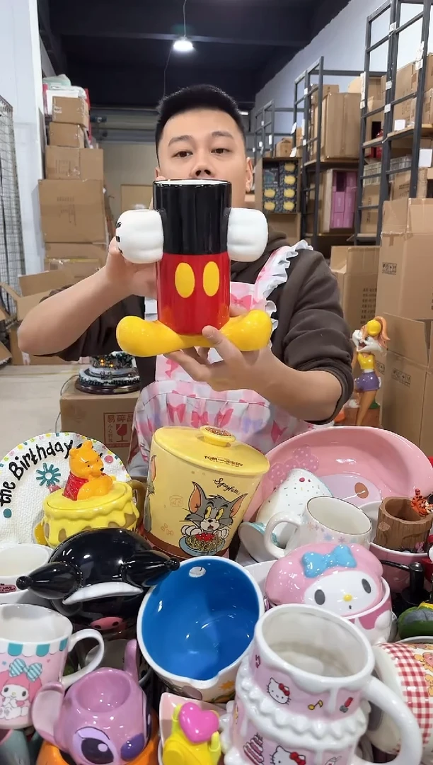 瓷片米奇筷子筒