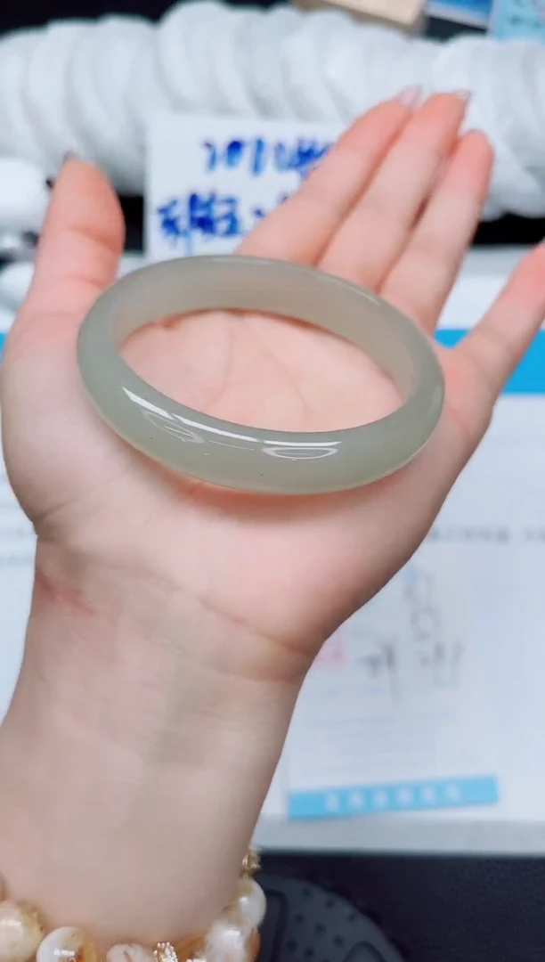 石英质玉手镯未镶嵌87-57