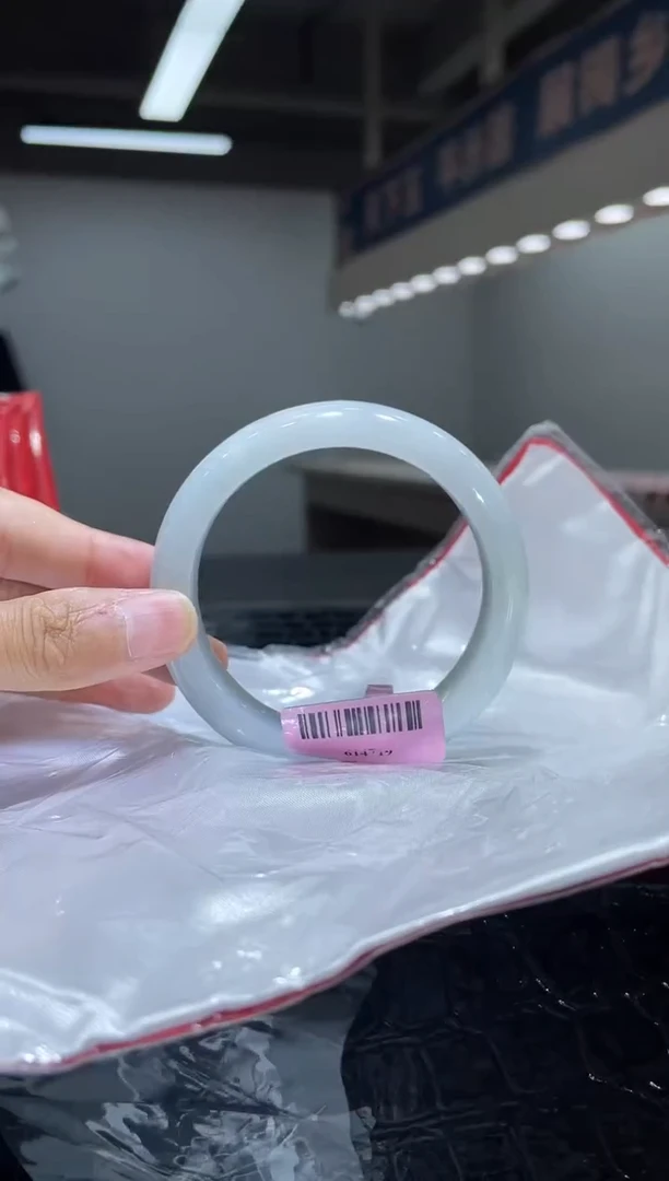 未镶嵌手镯翡翠2