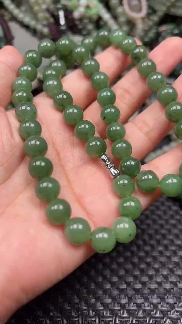 和田玉未镶嵌颈饰1