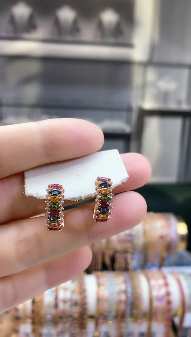 银S925镶嵌耳扣碧玺666666