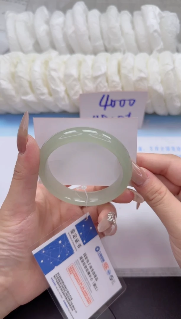 石英质玉手镯未镶嵌62-58.5