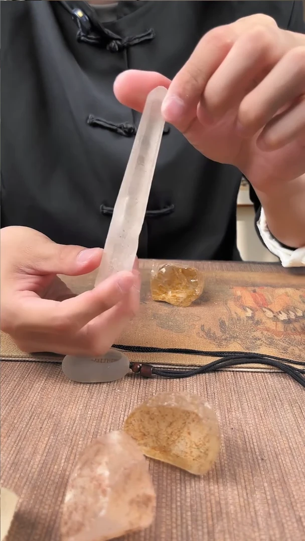 未镶嵌吊坠(赠链)水晶水晶