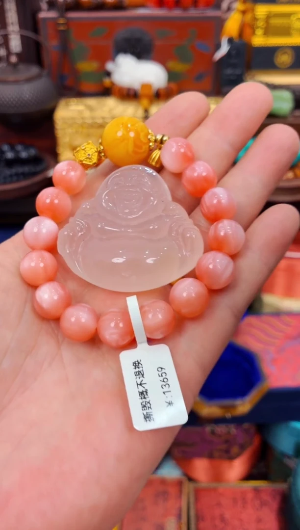 18K金镶嵌蜜蜡手链精品精品精品精品
