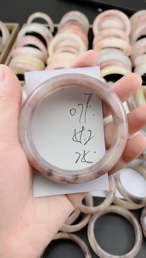 未镶嵌手镯石英质玉（金丝玉）077