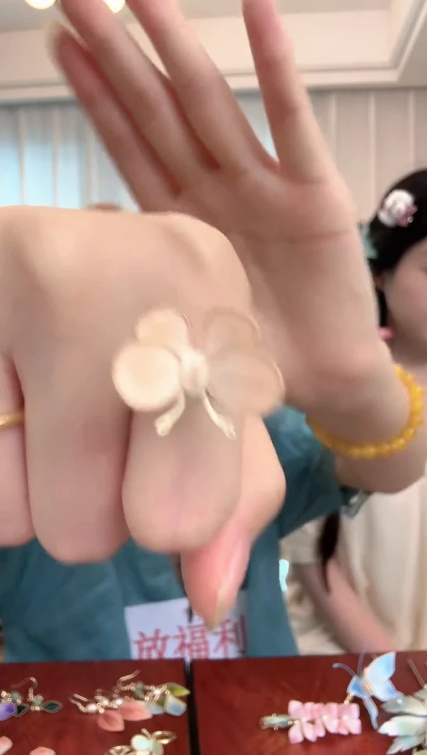 织绣掐丝绒花戒指