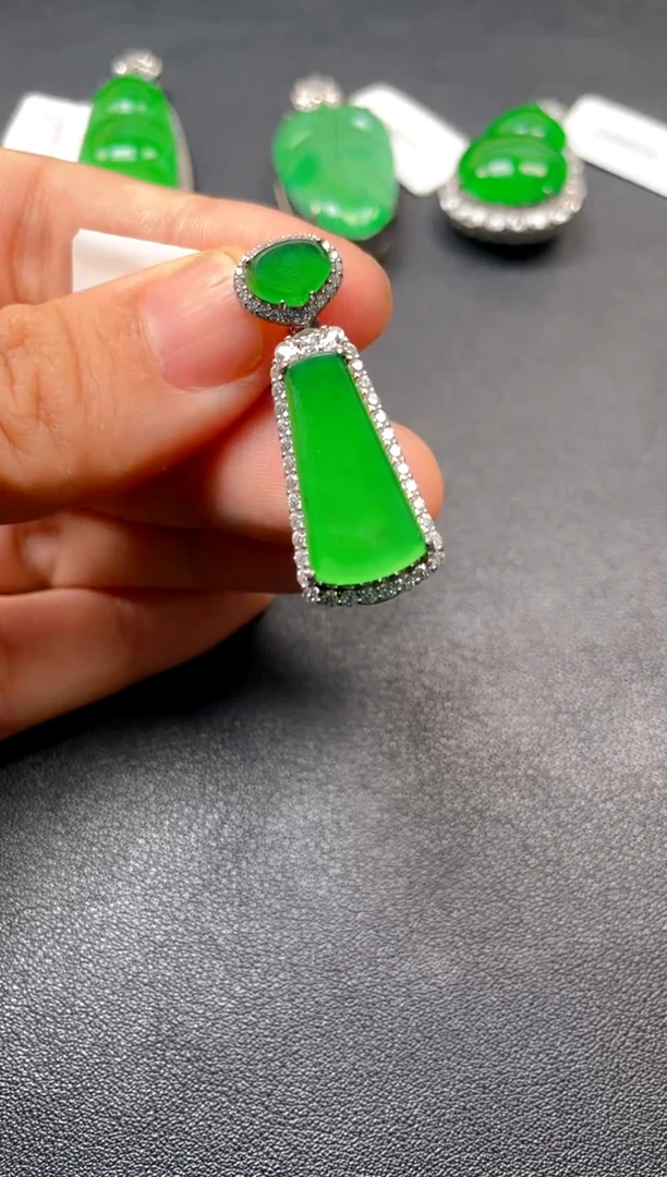 吊坠(不含链)银S925镶嵌翡翠吊坠