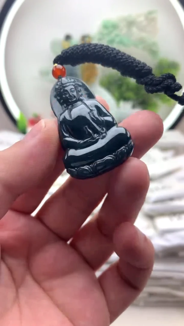 颈饰未镶嵌翡翠小素衣