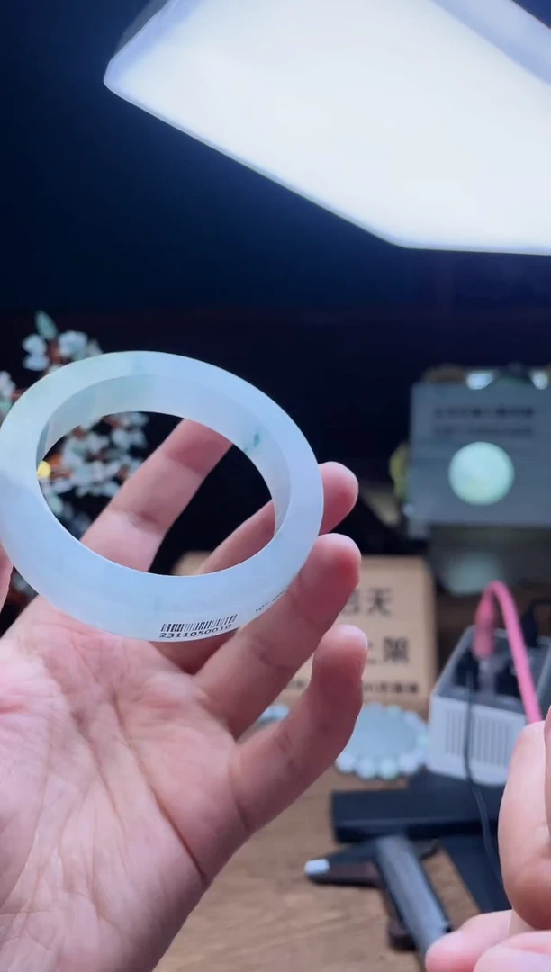 【闪购商品】定制翡翠手镯未镶嵌定制