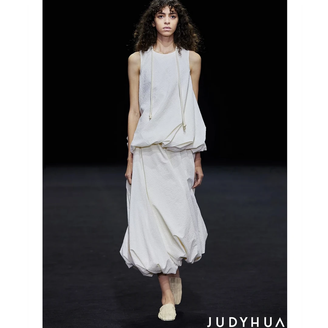 以类设计师品牌JUDYHUA立体扭转系列高级感上衣37133