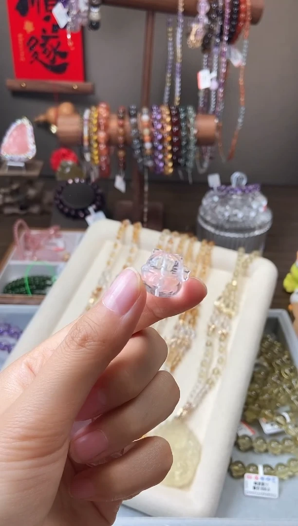 水晶手链未镶嵌白水晶招米猫